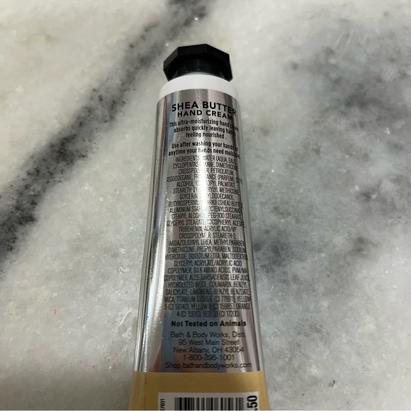 L'Occitane Shea Butter Hand Cream - Picture 4 of 5